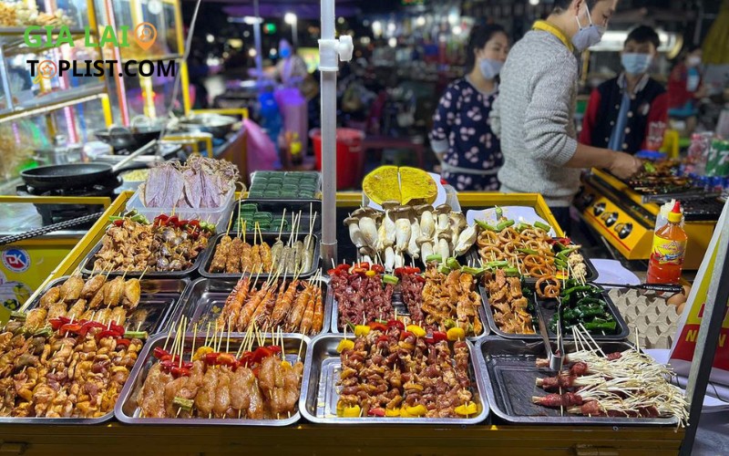 Chợ đêm thiên đường ẩm thực tại Gia Lai