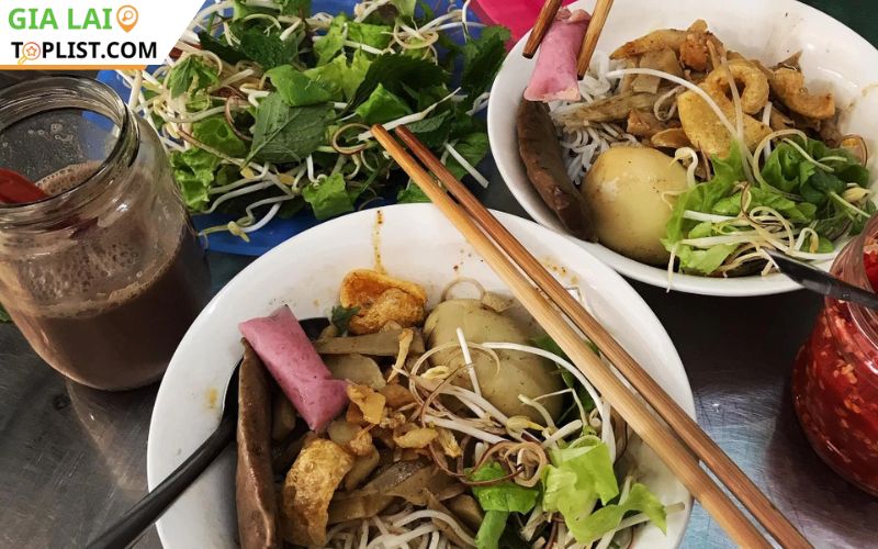 Quán bún cua Phan Đình Phùng Pleiku